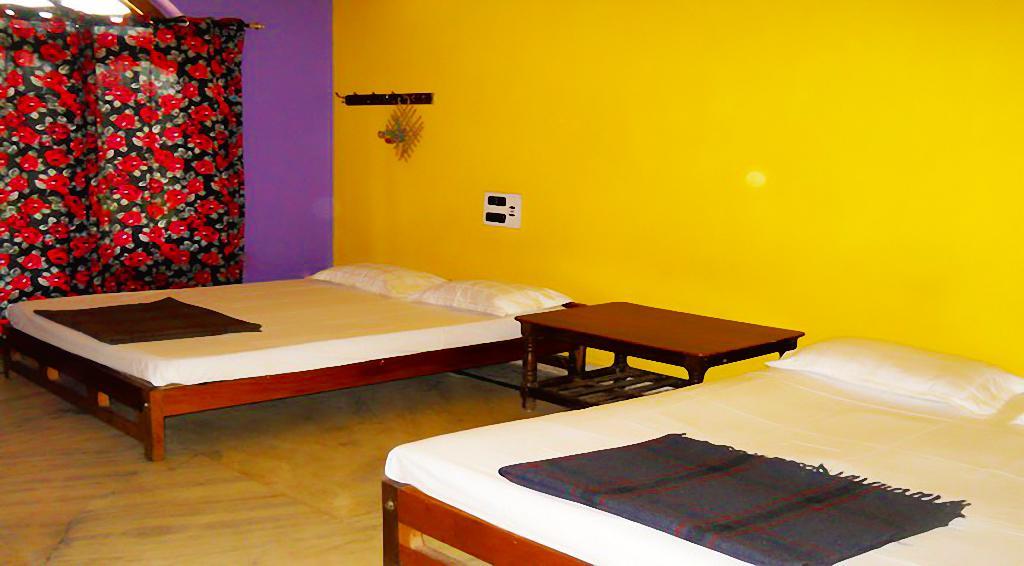 Sri Devi Comforts Hotel Chikmagalur Luaran gambar